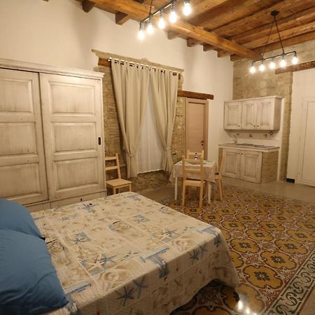 Antica Dimora Dell'Ammiraglio Lejlighedshotel Licata Eksteriør billede